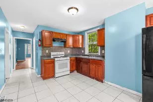 681 S 11th St, Newark, NJ 07103 - Photo 8