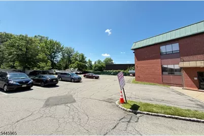 28 Millburn Ave Suite 6, Springfield, NJ 07081 - Photo 2