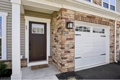49 Owen Ct, Franklin Township, NJ 08873 - Photo 4