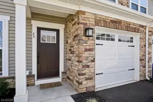 49 Owen Ct, Franklin Township, NJ 08873 - Photo 4