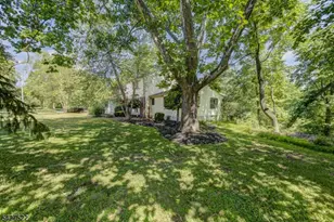 7 Horseshoe Rd, Readington, NJ 08889 - Photo 4