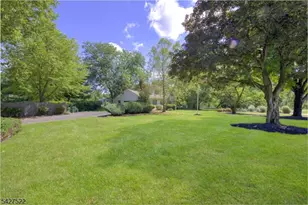 7 Horseshoe Rd, Readington, NJ 08889 - Photo 2