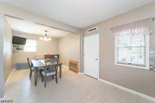 31 Zeliff Ave, Little Falls Township, NJ 07424 - Photo 14