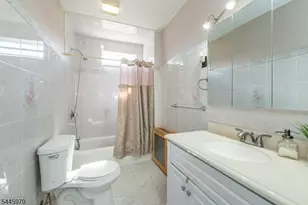 31 Zeliff Ave, Little Falls Township, NJ 07424 - Photo 10