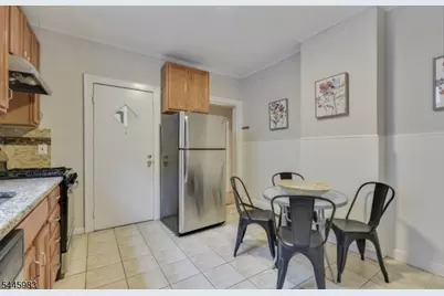 84 Grove St #1, Montclair, NJ 07042 - Photo 4
