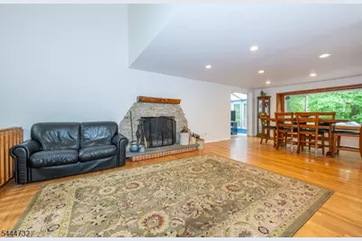 89 Moraine Rd, Parsippany, NJ 07950 - Photo 8