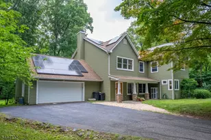 89 Moraine Rd, Parsippany, NJ 07950 - Photo 1