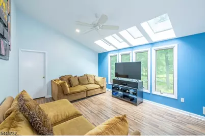 89 Moraine Rd, Parsippany, NJ 07950 - Photo 16