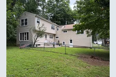 16 Trowbridge Rd, Morris Plains, NJ 07950 - Photo 2