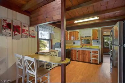 19 W Shawnee Trl, Jefferson Township, NJ 07885 - Photo 8