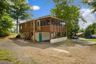 19 W Shawnee Trail, Jefferson Township, NJ 07885 - Photo 4
