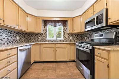 73 Castleton Rd, Montgomery Township, NJ 08540 - Photo 10