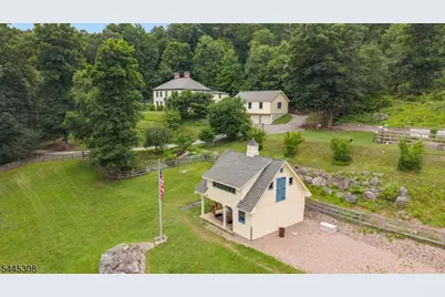 911 Ravine Road, Lebanon Township, NJ 07830 - Photo 32
