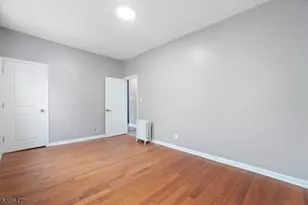 337 Leslie St, Newark, NJ 07112 - Photo 14