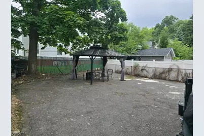 217 Rutledge Ave, East Orange, NJ 07017 - Photo 4