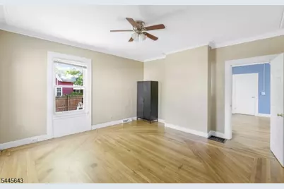 41 Elizabeth St, South Bound Brook Boro, NJ 08880 - Photo 8