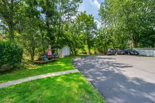 46 Hillside Ave, Chatham, NJ 07928 - Photo 8