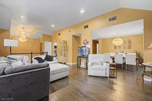 453 Huntington Rd, Union Township, NJ 07083 - Photo 4