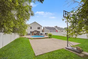 453 Huntington Rd, Union Township, NJ 07083 - Photo 22