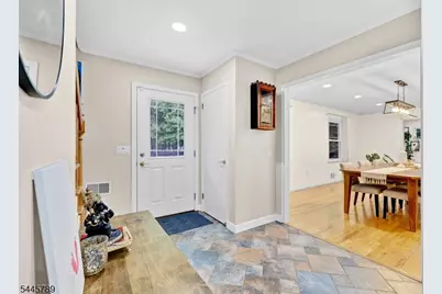 151 Cottage Pl W, Long Hill Township, NJ 07933 - Photo 4