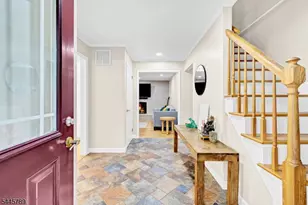 151 Cottage Pl, Long Hill Township, NJ 07933 - Photo 4
