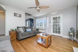 49 Colonial Dr, Clark Township, NJ 07066 - Photo 6