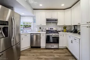 113 S McKinley Ave, Woodbridge Township, NJ 08830 - Photo 10