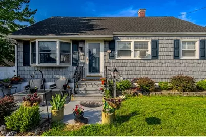 113 S McKinley Ave, Woodbridge Township, NJ 08830 - Photo 4