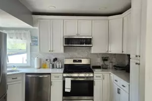113 S McKinley Ave, Woodbridge Township, NJ 08830 - Photo 2