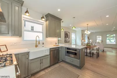 181 Valley Rd, Montclair, NJ 07042 - Photo 14