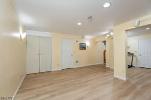 103 Porter Way E, Bridgewater Twp., NJ 08807 - Photo 24