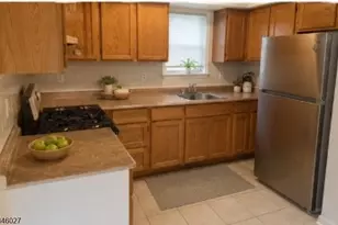 1025 Lafayette St, Elizabeth, NJ 07201 - Photo 2