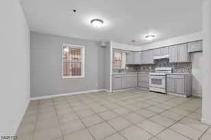 582 S 19th, Newark, NJ 07103 - Photo 8