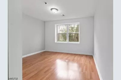 582 S 19th #1, Newark, NJ 07103 - Photo 2