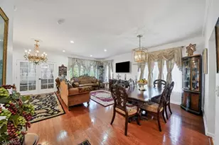 30 Benjamin St, Franklin Township, NJ 08873 - Photo 8