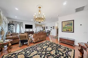 30 Benjamin St, Franklin Township, NJ 08873 - Photo 12