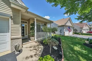 30 Benjamin St, Franklin Township, NJ 08873 - Photo 2