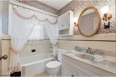 150 Darling Ave, Bloomfield, NJ 07003 - Photo 12