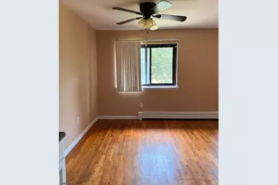 401 Highway22B33U8 #H, North Plainfield, NJ 07060 - Photo 4