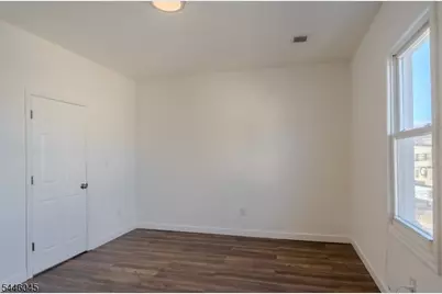 86-88 Abinger Pl #2R, Newark, NJ 07106 - Photo 8