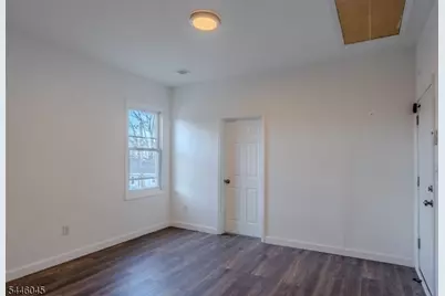 86-88 Abinger Pl #2R, Newark, NJ 07106 - Photo 6