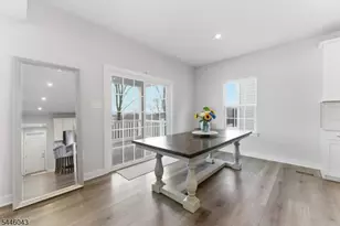 22 Oakwood Blvd, Union Township, NJ 08827 - Photo 8