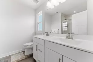 22 Oakwood Blvd, Union Township, NJ 08827 - Photo 20