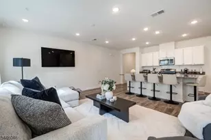 734 Station Rd, Dunellen, NJ 08812 - Photo 8