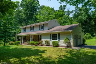 4 Tracey Ln, Sparta Township, NJ 07871 - Photo 1