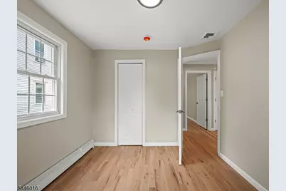 27 Kenter Pl, Clifton, NJ 07012 - Photo 12