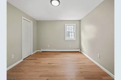 27 Kenter Pl, Clifton, NJ 07012 - Photo 10