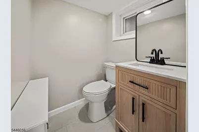 27 Kenter Pl, Clifton, NJ 07012 - Photo 18