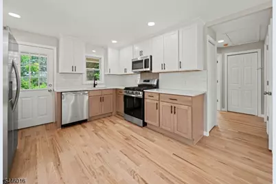 27 Kenter Pl, Clifton, NJ 07012 - Photo 6