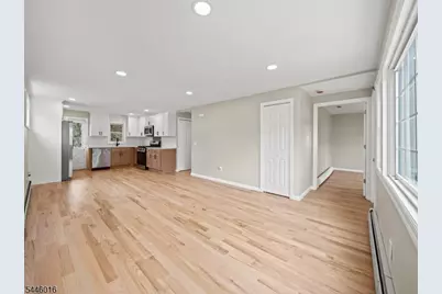 27 Kenter Pl, Clifton, NJ 07012 - Photo 4